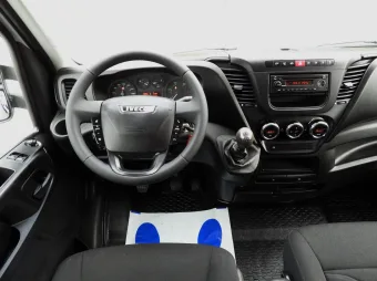 Iveco Daily doka skrzynia 170KM 098947 - radio
