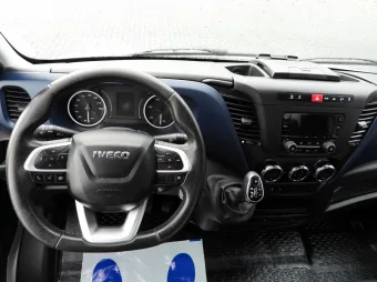 Iveco Daily wywrotka 180KM 653415 - fotele