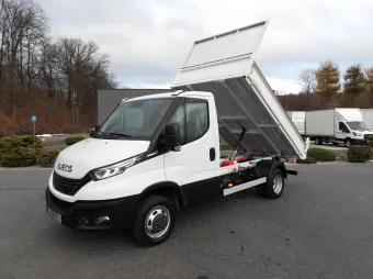 Iveco Daily wywrotka 180KM 653415 - kokpit
