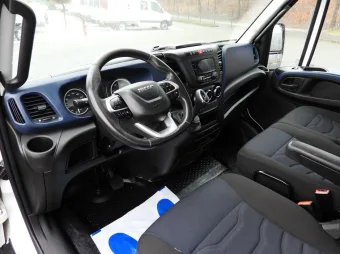 Iveco Daily wywrotka 180KM 653415 - srodek