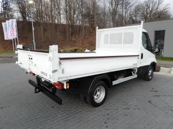 Iveco Daily wywrotka 180KM 653415 - tyl zabudowy