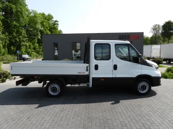 Iveco Daily doka skrzynia 120KM 390208 - bok prawy