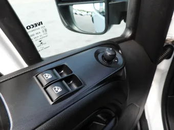 Iveco Daily doka skrzynia 120KM 390208 - kabina
