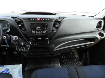 Iveco Daily doka skrzynia 120KM 390208 - licznik