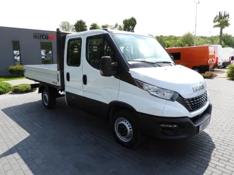 Iveco Daily doka skrzynia 120KM 390208 - przod prawy