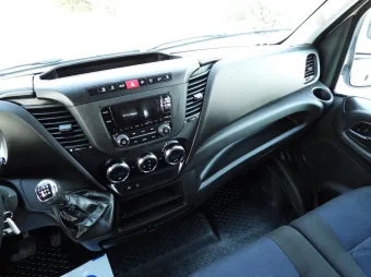 Iveco Daily doka skrzynia 140KM 351063 - kabina