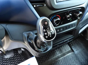Iveco Daily doka wywrotka 140KM 392648 - fotele