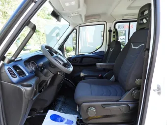 Iveco Daily doka wywrotka 140KM 392648 - siedzenia