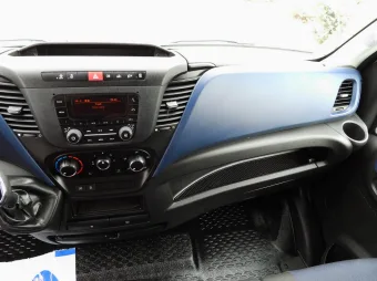 Iveco Daily furgon chłodnia 140KM 423247 - drzwi