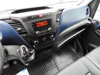 Iveco Daily furgon chłodnia 140KM 427384 - drzwi