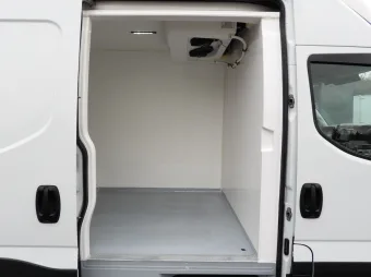Iveco Daily furgon chłodnia 140KM 370846 - kabina