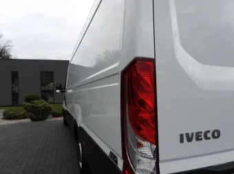 Iveco Daily furgon chłodnia 140KM 423247 - kabina