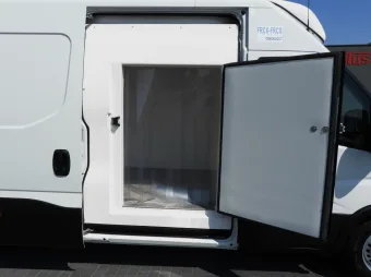 Iveco Daily furgon chłodnia 140KM 423247 - kierownica