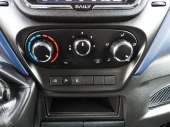 Iveco Daily furgon chłodnia 140KM 370846 - podsufitka