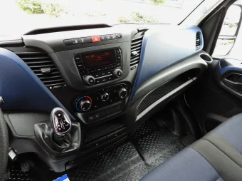 Iveco Daily furgon chłodnia 140KM 423247 - podsufitka