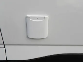Iveco Daily furgon chłodnia 140KM 370846 - radio