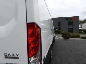 Iveco Daily furgon chłodnia 140KM 423247 - siedzenia