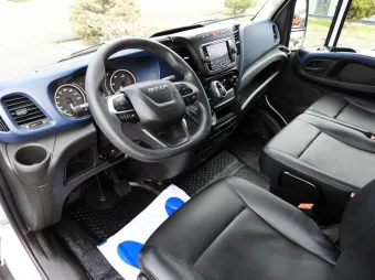Iveco Daily furgon chłodnia 140KM 370846 - srodek