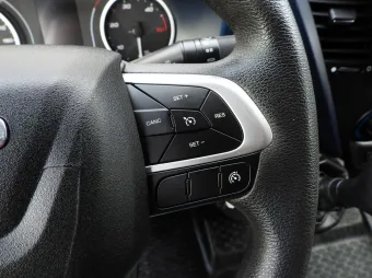 Iveco Daily furgon chłodnia 140KM 370846 - wnetrze