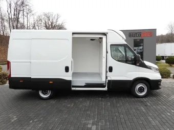Iveco Daily furgon chłodnia 140KM 370846 - zaladunek