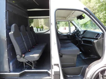Iveco Daily brygadówka 160KM 324416 - konsola