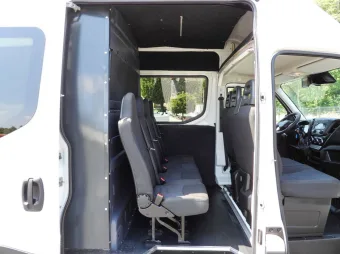Iveco Daily brygadówka 160KM 324416 - schowki