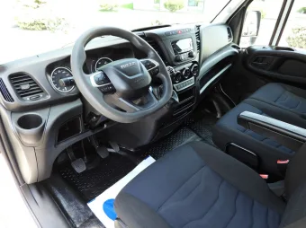 Iveco Daily brygadówka 160KM 324416 - srodek