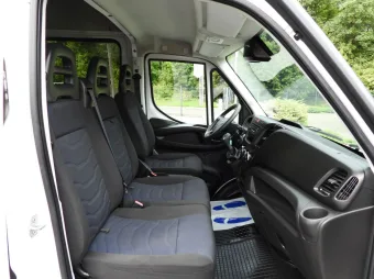 Iveco Daily brygadówka 160KM 294759 - wnetrze