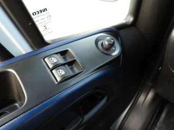 Iveco Daily doka skrzynia 160KM 434738 - radio
