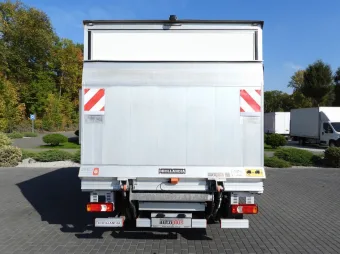 Iveco Daily kontener chłodnia 160KM 636155 - bok tyl