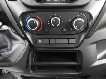 Iveco Daily kontener chłodnia 8 palet 160KM 557127 - drzwi