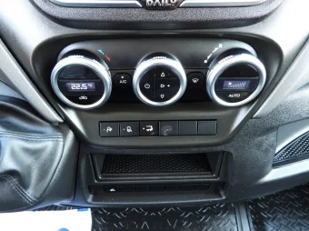 Iveco Daily kontener chłodnia 160KM 636155 - drzwi