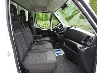 Iveco Daily kontener chłodnia 8 palet 160KM 557127 - fotel pasazera