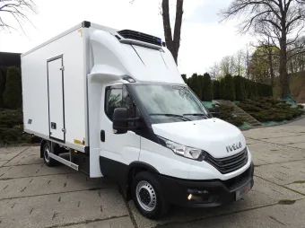 Iveco Daily kontener chłodnia 8 palet 160KM 557127 - kabina