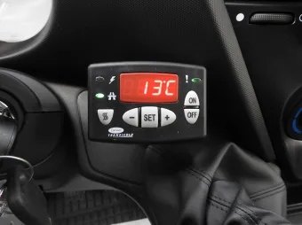 Iveco Daily kontener chłodnia 8 palet 160KM 557127 - lewarek