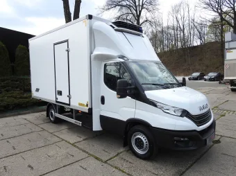 Iveco Daily kontener chłodnia 8 palet 160KM 557127 - przod prawy