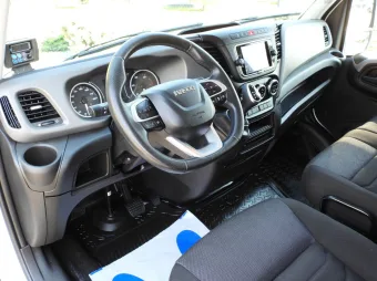 Iveco Daily kontener chłodnia 160KM 636155 - radio