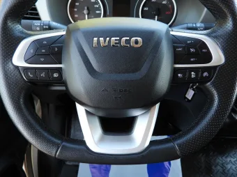 Iveco Daily kontener chłodnia 160KM 636155 - wnetrze