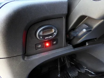 Iveco Daily kontener winda 8 palet 160KM 691147 - fotele
