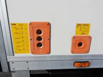Iveco Daily kontener winda 8 palet 160KM 691147 - kabina