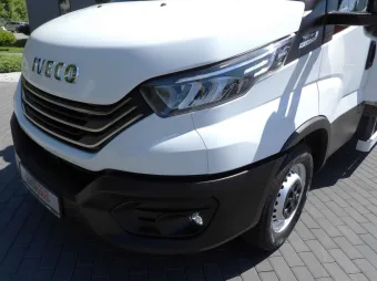 Iveco Daily kontener winda 8 palet 180KM 624571 - kokpit