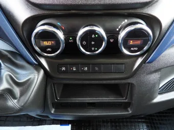 Iveco Daily kontener winda 8 palet 160KM 691147 - pasazer