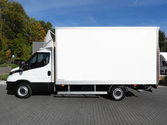 Iveco Daily kontener winda 8 palet 160KM 542892 - tyl