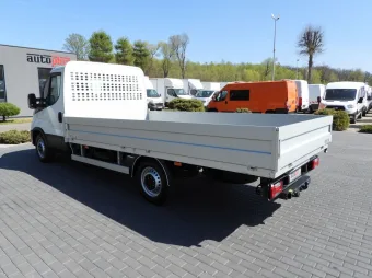 Iveco Daily skrzynia 8 palet 160KM 322393 - bok tyl