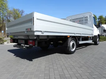 Iveco Daily skrzynia 8 palet 160KM 322393 - kabina