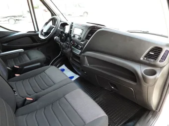 Iveco Daily skrzynia plandeka 10 palet 160KM 522893 - podsufitka