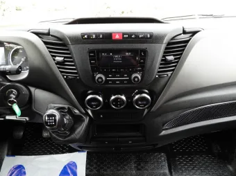 Iveco Daily skrzynia plandeka 10 palet 180KM 609285 - podsufitka