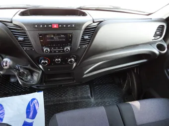 Iveco Daily skrzynia plandeka 10 palet 160KM 523600 - detal