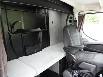 Iveco Daily skrzynia plandeka 10 palet 180KM 609285 - zewnatrz