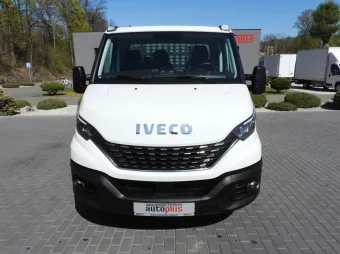 Iveco Daily skrzynia 8 palet 160KM 322393 - przod